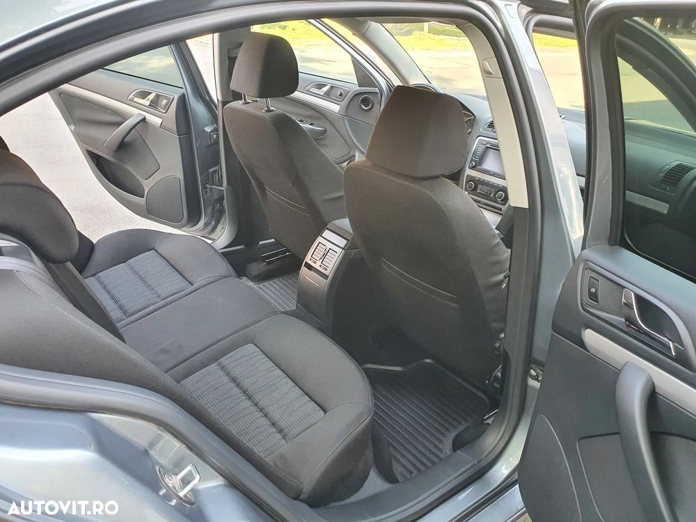 Skoda Octavia 1.4 TSI Business - 9