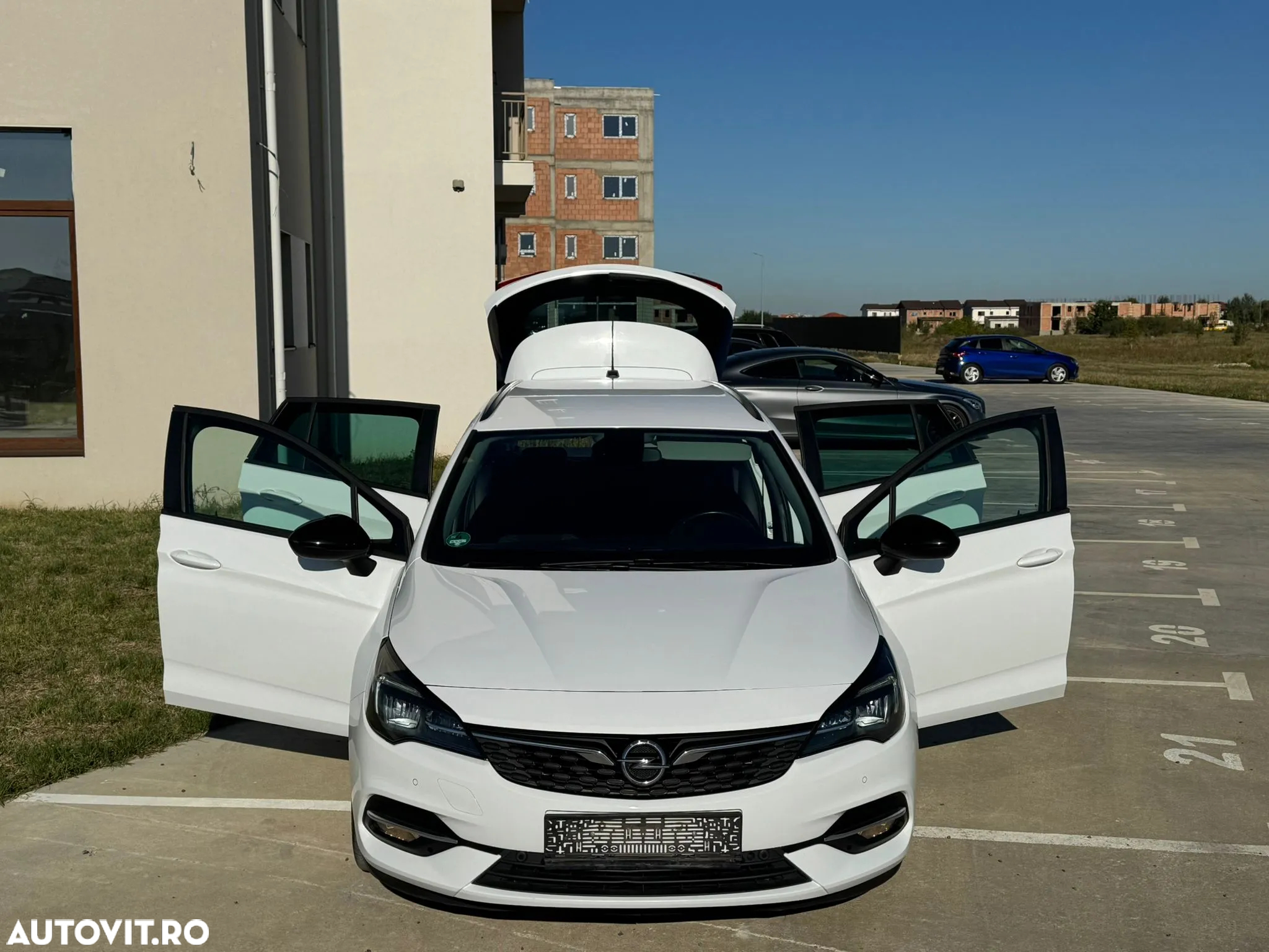 Opel Astra Sport Tourer 1.5 Start/Stop Aut. Edition - 2