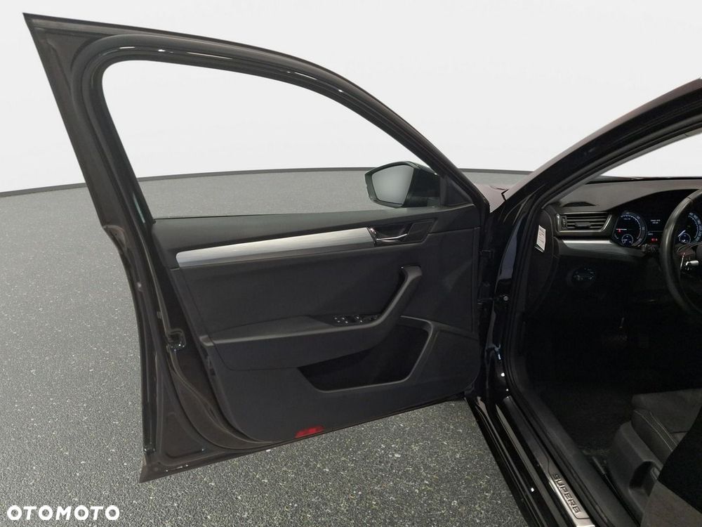Skoda Superb 2.0 TDI SCR Ambition DSG - 13