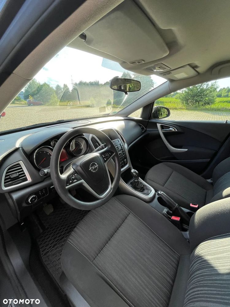 Opel Astra 1.4 T Essentia - 14