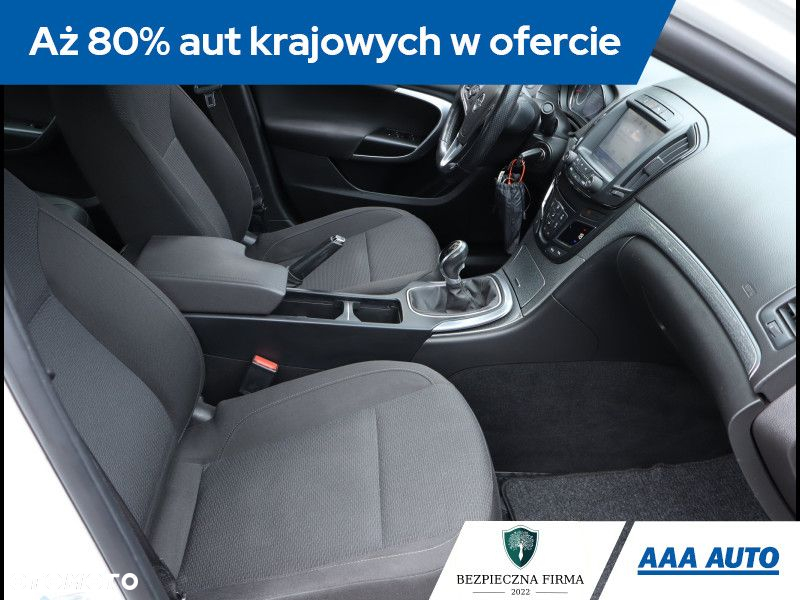 Opel Insignia - 10