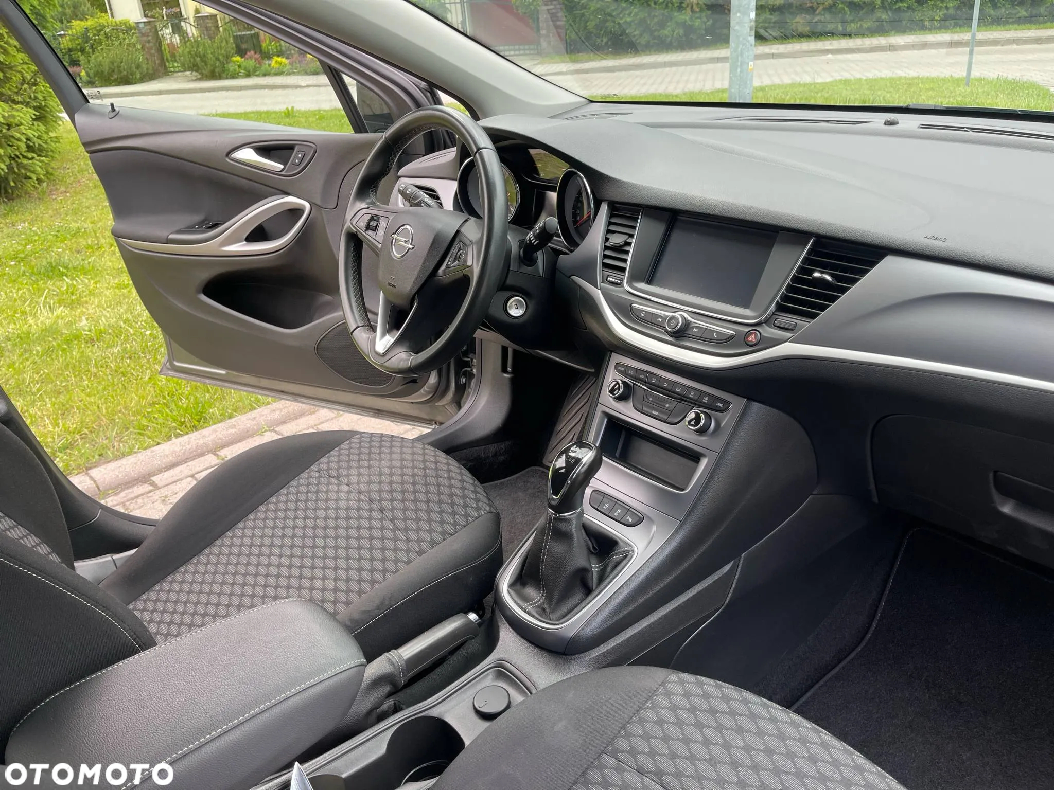 Opel Astra 1.2 Turbo Start/Stop Sports Tourer Business Edition - 12