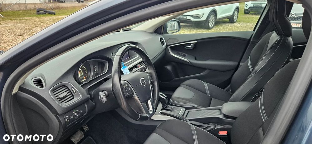 Volvo V40 D2 Geartronic - 17