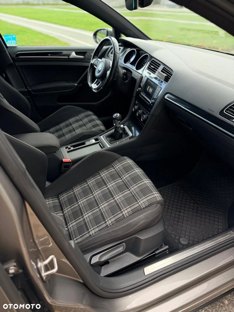 Volkswagen Golf GTD (BlueMotion Technology) - 9