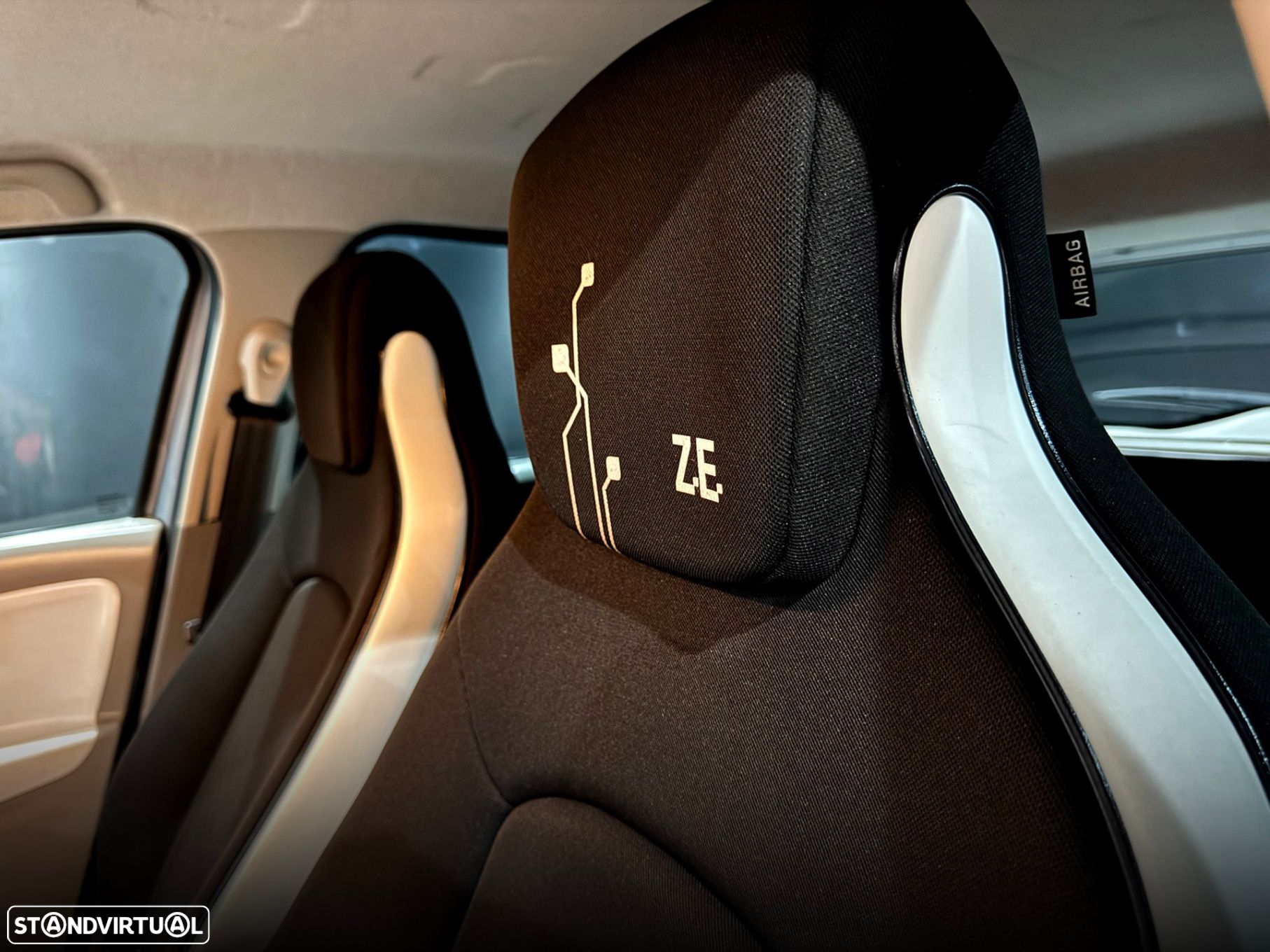 Renault Zoe - 15