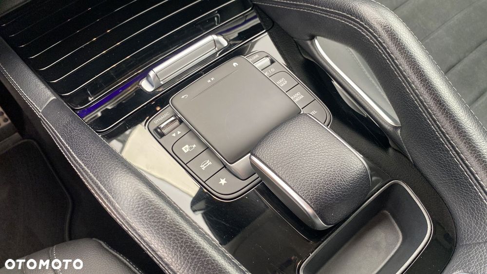 Mercedes-Benz GLE 300 d 4-Matic - 17