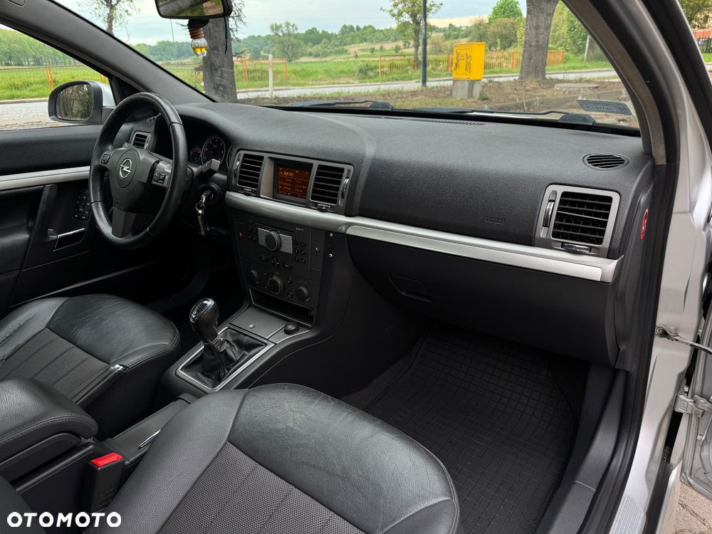 Opel Vectra 1.9 CDTI Sport / GTS - 9