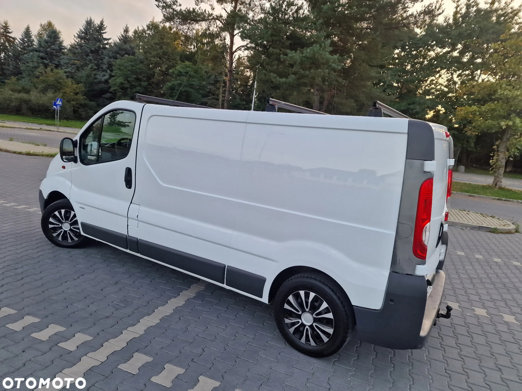 Opel Vivaro - 18