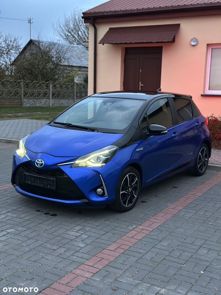 Toyota Yaris Hybrid 1.5 VVT-i Selection - 1