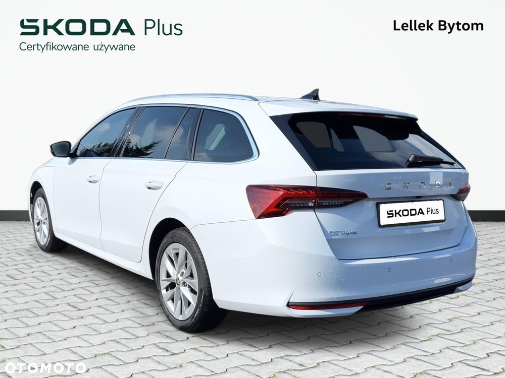 Skoda Octavia 2.0 TDI Selection DSG - 9