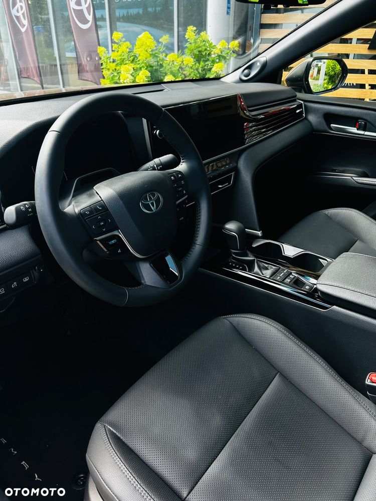 Toyota Camry 2.5 Hybrid Executive CVT - 22