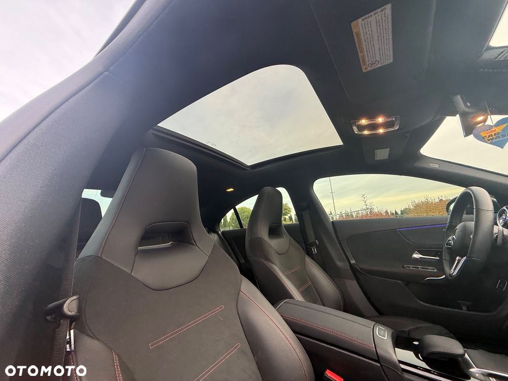 Mercedes-Benz CLA 250 4Matic 7G-DCT AMG Line - 12
