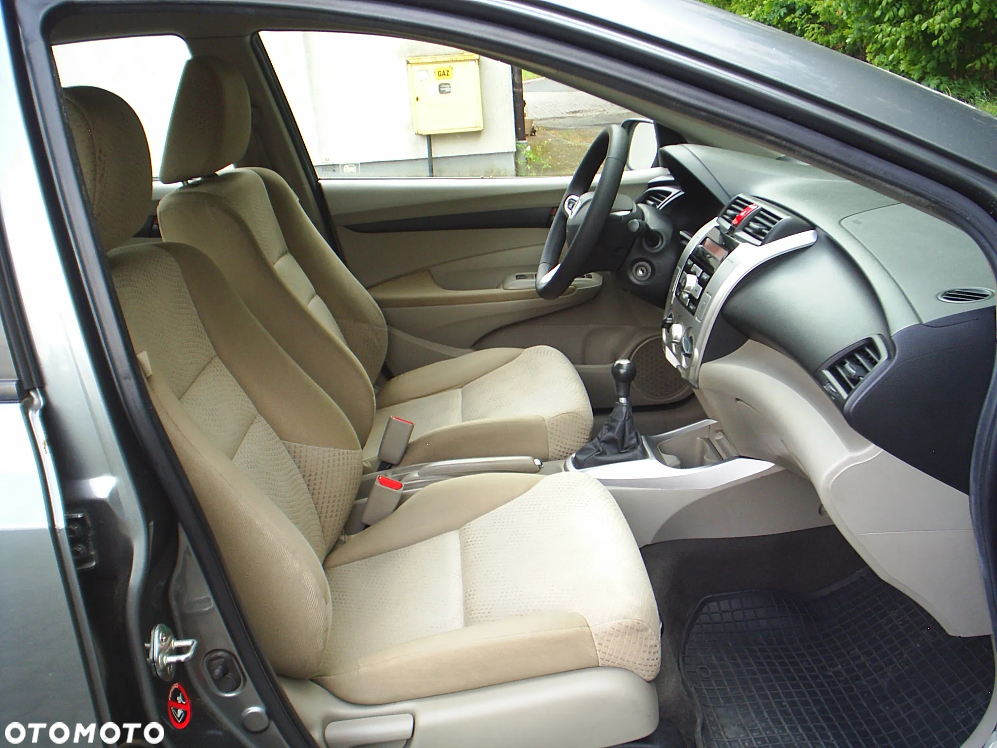 Honda City 1.4 Comfort - 10