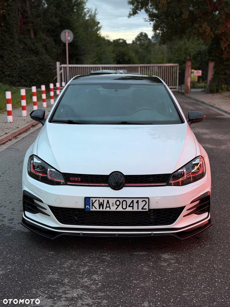 Volkswagen Golf 2.0 TSI GTI DSG - 2