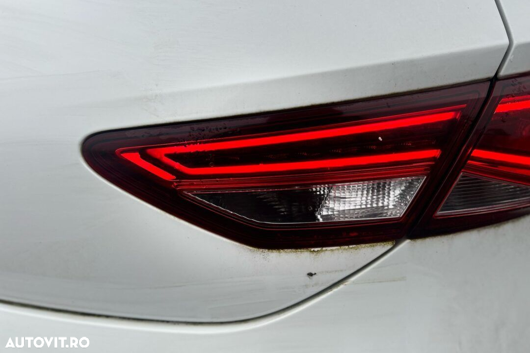 STOP STANGA/DREAPTA pe haion SEAT LEON - AN 2013 - 2