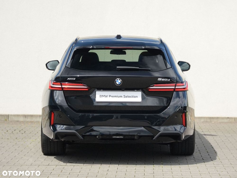 BMW Seria 5 - 11