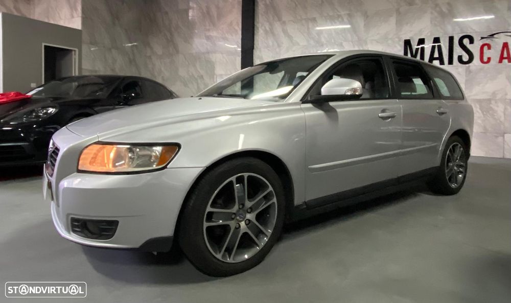Volvo V50 1.6D DPF Momentum - 1