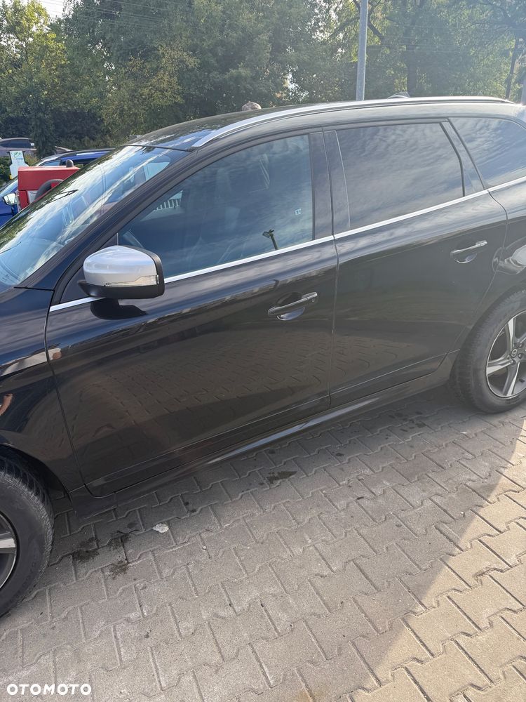 Volvo XC 60 - 4
