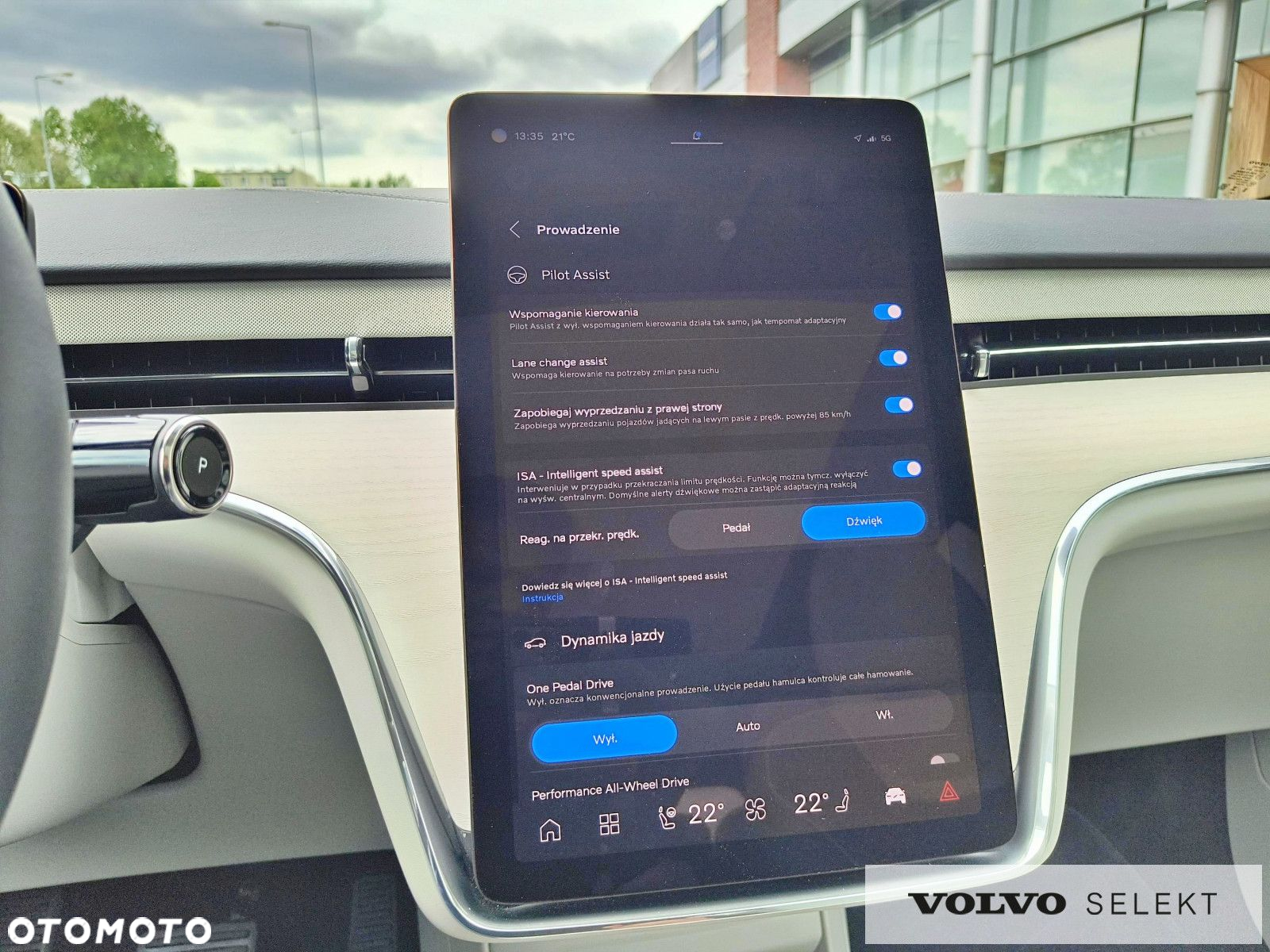 Volvo EX90 - 31