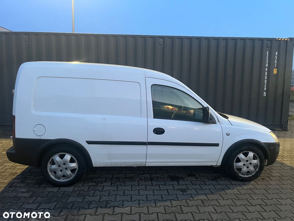 Opel Combo - 12