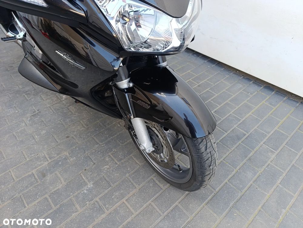 Honda ST - 38