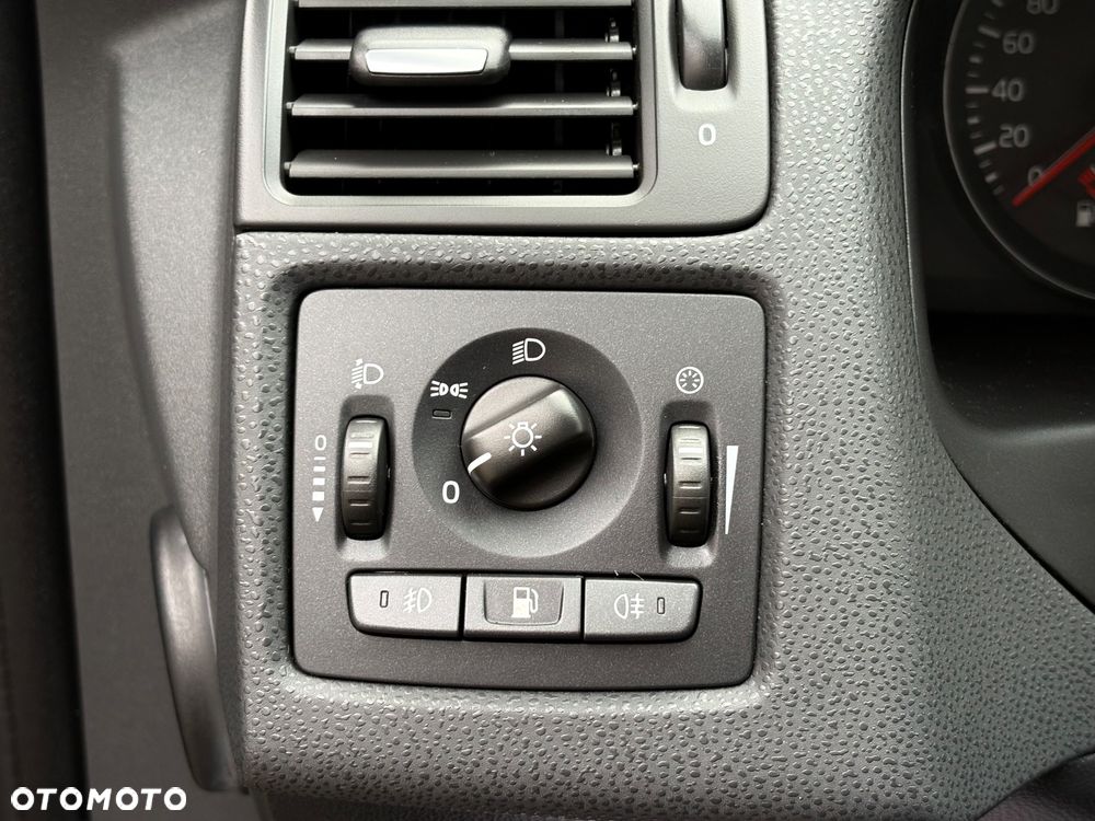 Volvo C30 1.8 Momentum - 25