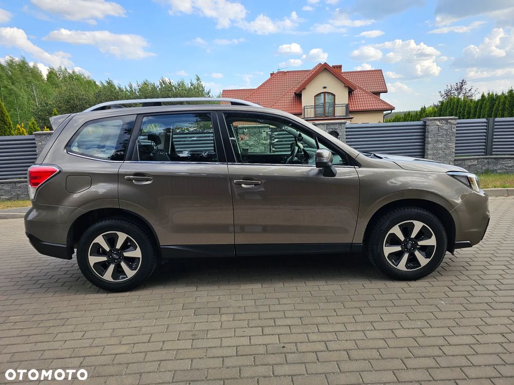 Subaru Forester 2.0 i Exclusive Lineartronic - 6