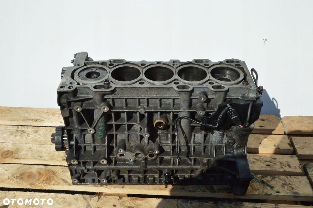 blok silnika wał panewki tłoki volvo 2.4 d5 V70 S60 s80 XC90 d5244t d5 244t - 9