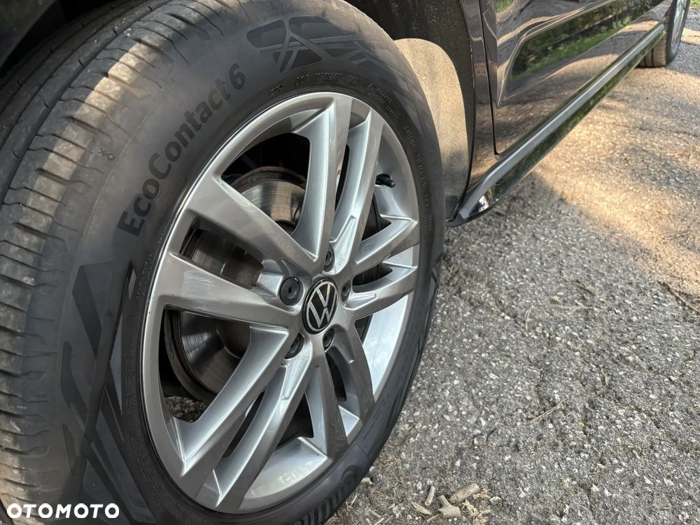 Volkswagen Touran 1.5 TSI EVO Highline DSG - 25