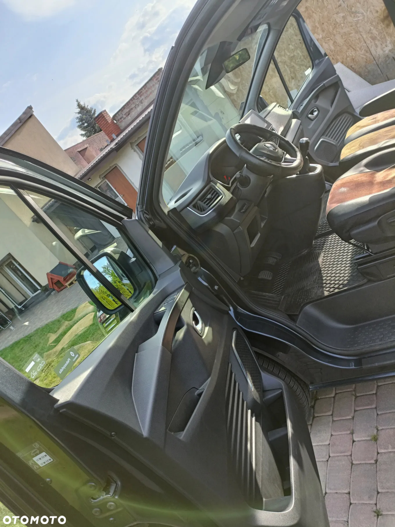 Renault Trafic SpaceClass 2.0 dCi Escapade - 13