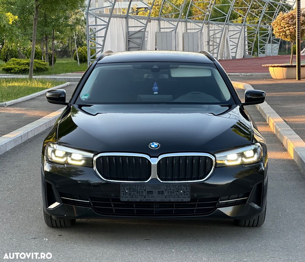 BMW Seria 5 520d xDrive AT MHEV - 1