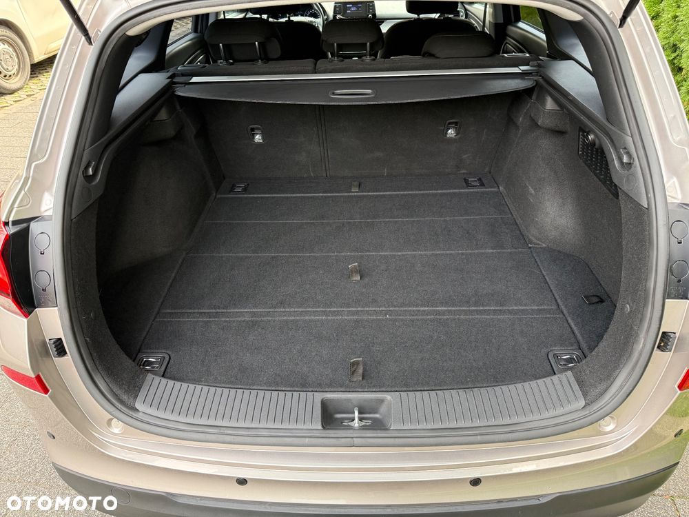 Hyundai i30 1.4 Classic + - 24