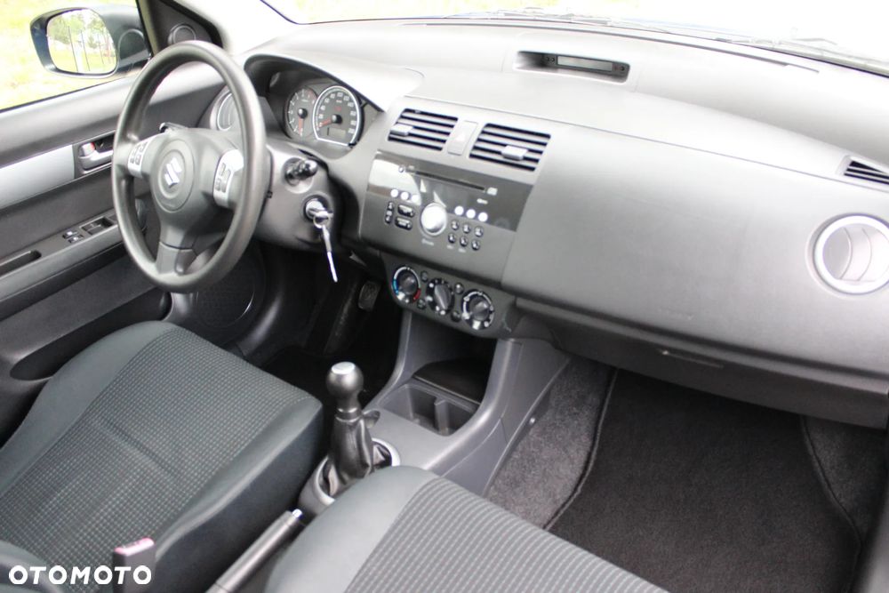 Suzuki Swift 1.3 Comfort+ - 21
