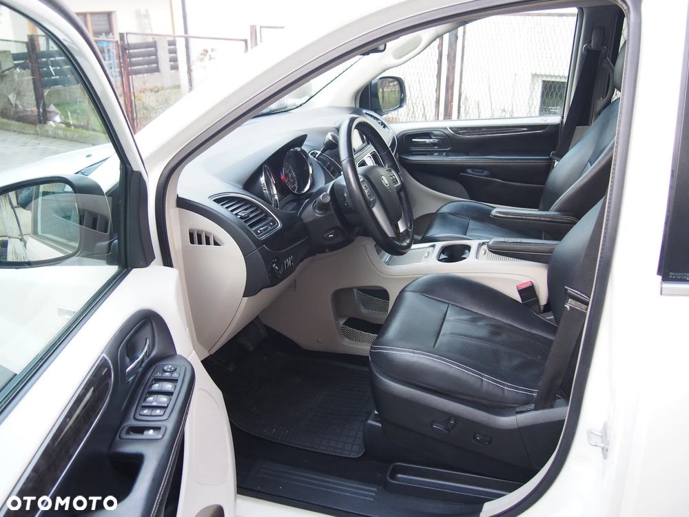 Lancia Voyager 2.8 CRD16v Platinum - 7