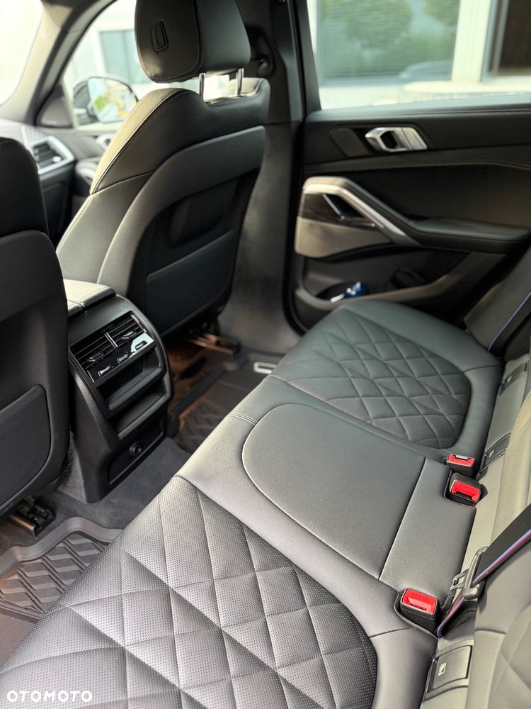 BMW X6 xDrive30d - 14