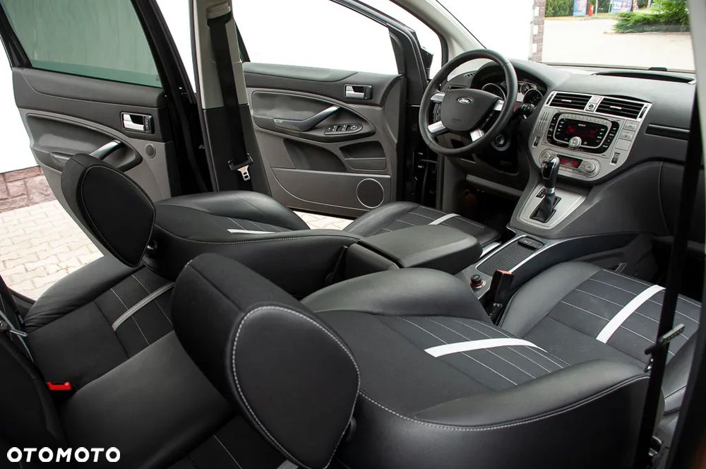 Ford Kuga 2.0 TDCi 4x4 Titanium - 8