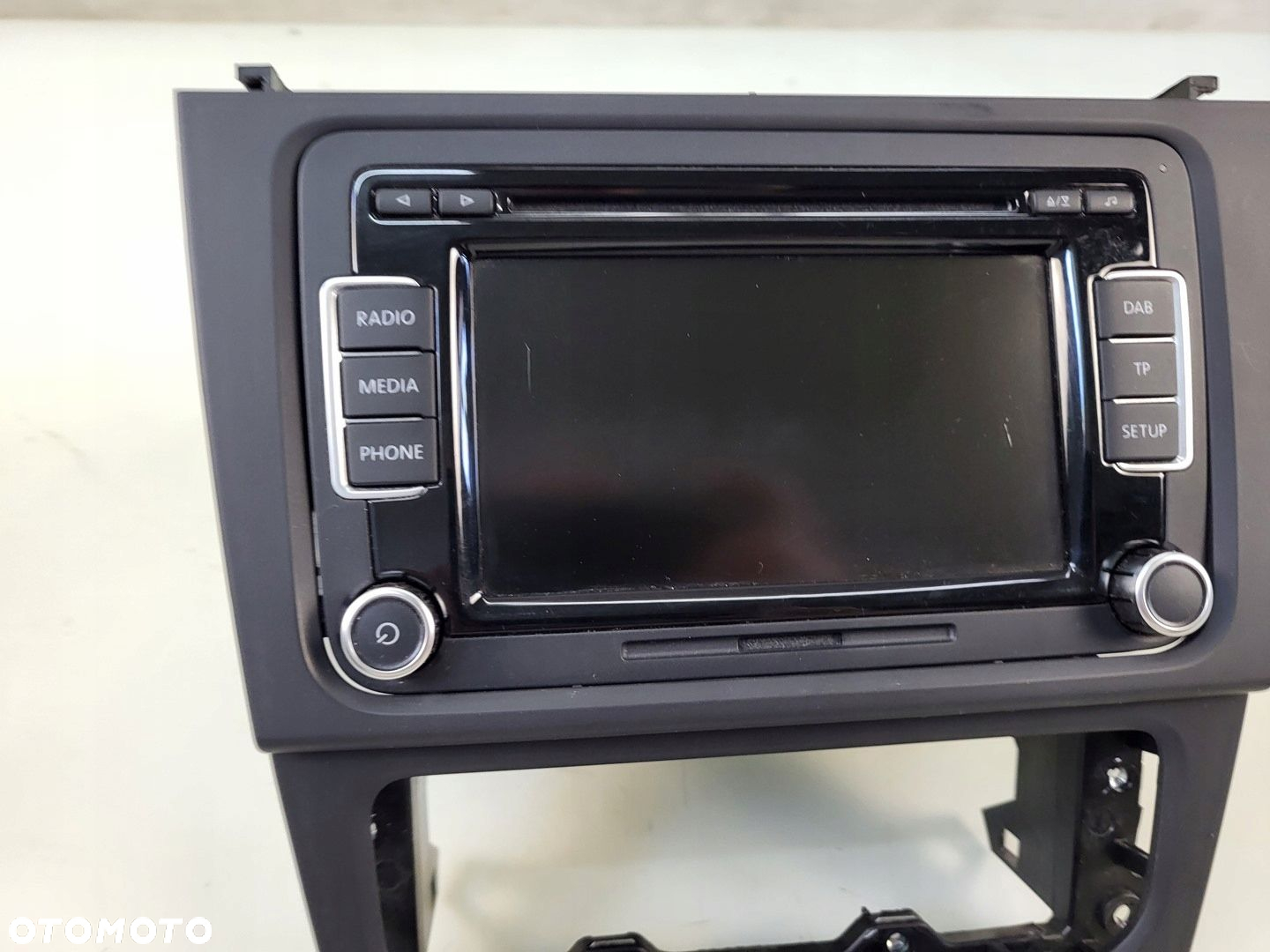 VW GOLF VI LIFT RADIO EKRAN MONITOR WYŚWIETLACZ RAMKA WTYCZKA - 2