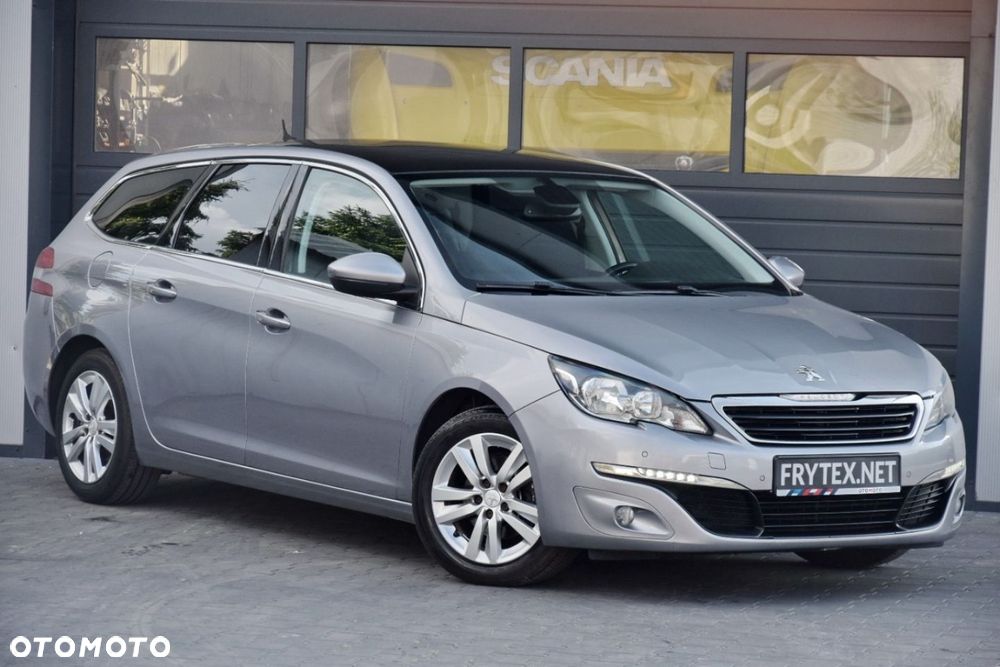 Peugeot 308 - 1