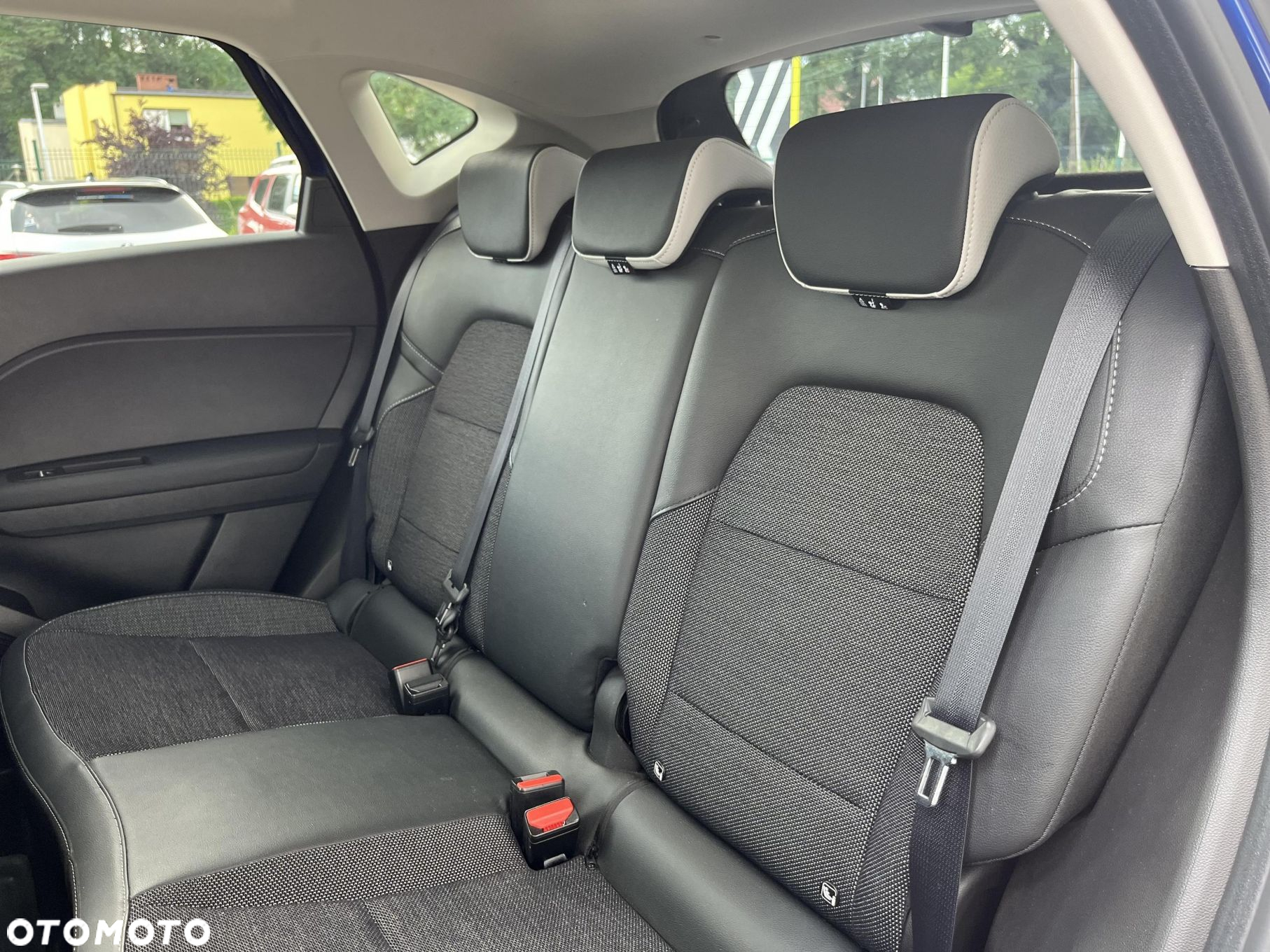 Renault Captur - 16