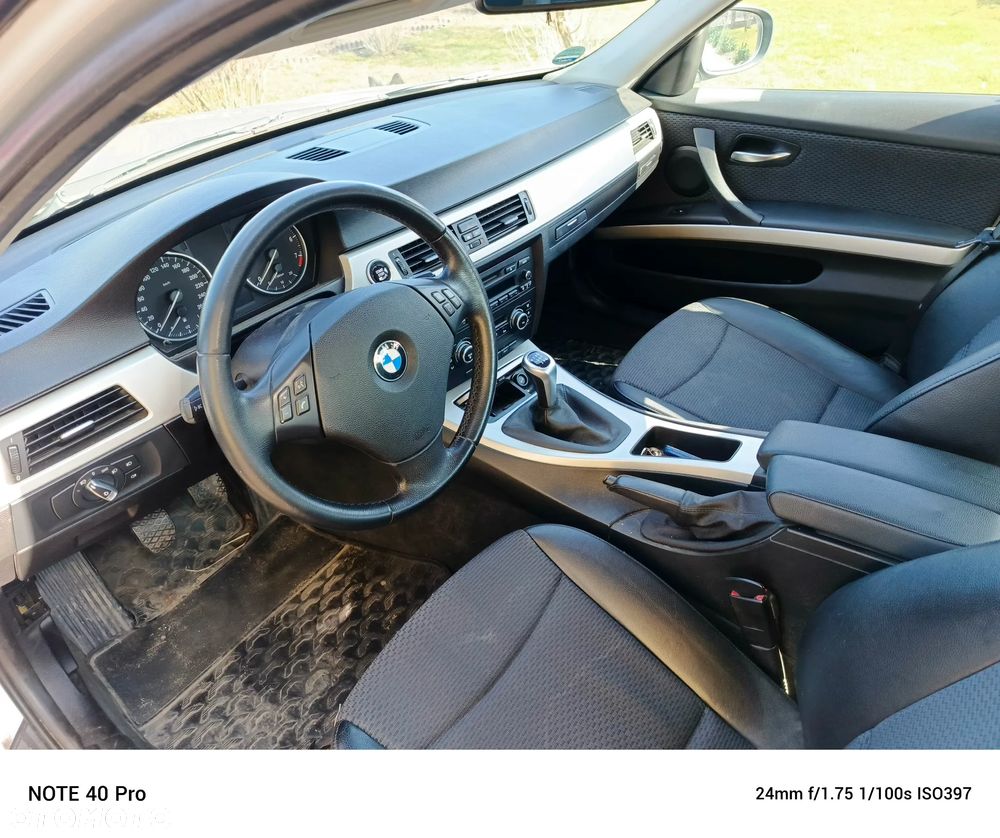 BMW Seria 3 320i Edition Exclusive - 6