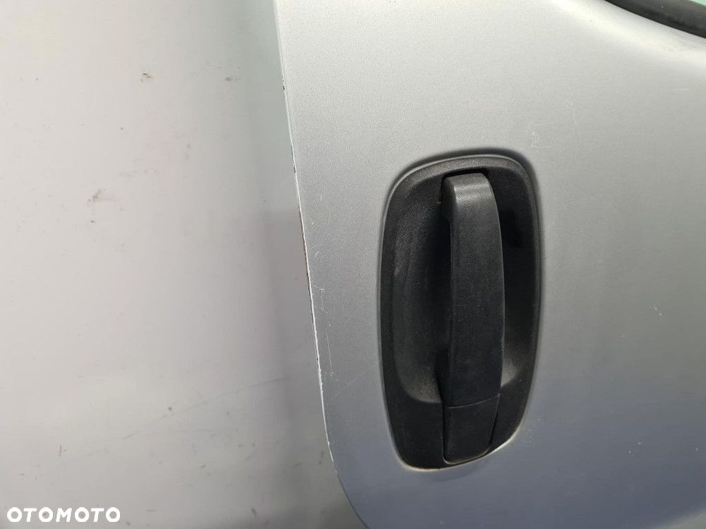 OPEL VIVARO A DRZWI PRZÓD PRAWE - 7