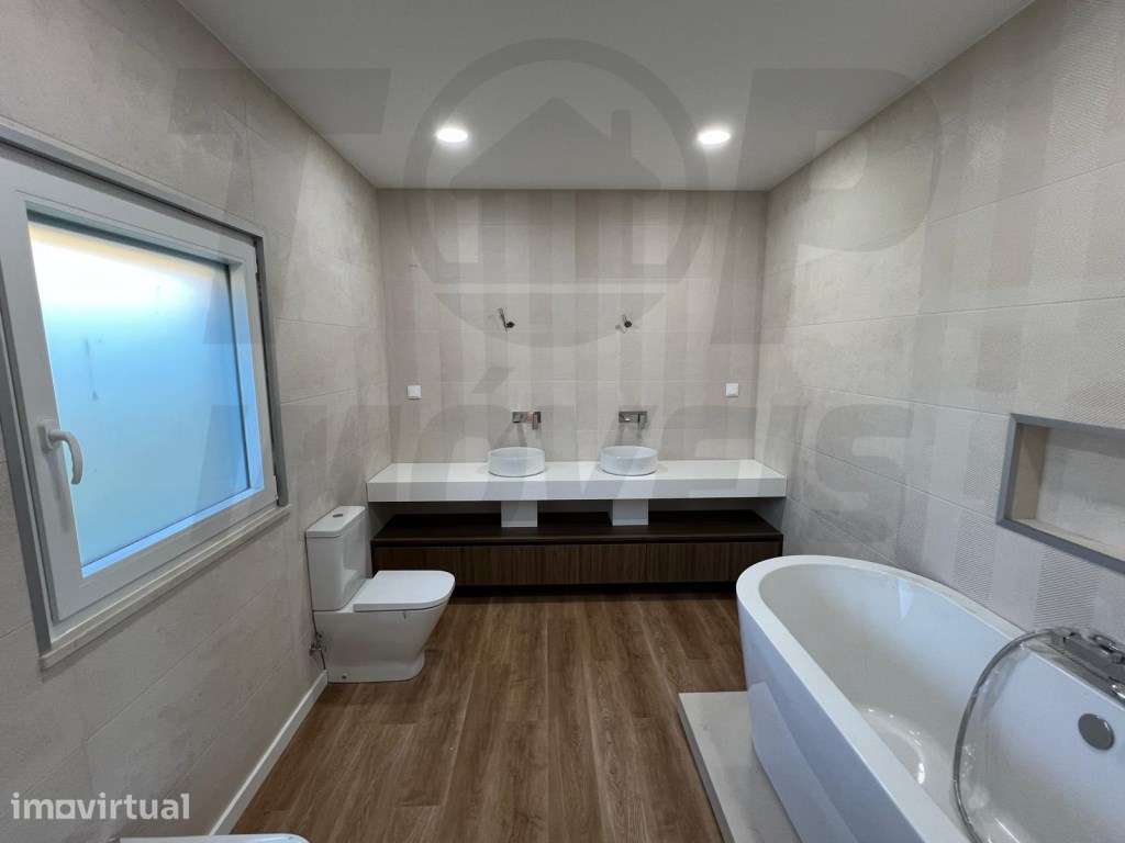 Moradia Contemporânea c/piscina - Foros de Salvaterra - 750.000€ - Grande imagem: 4/14