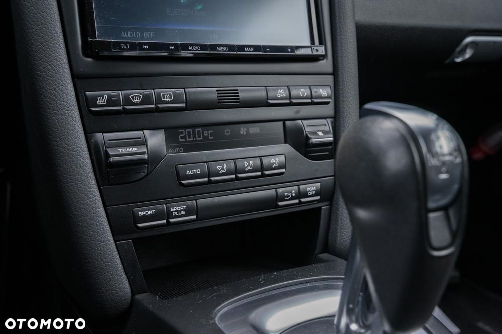Porsche 911 Carrera PDK - 21