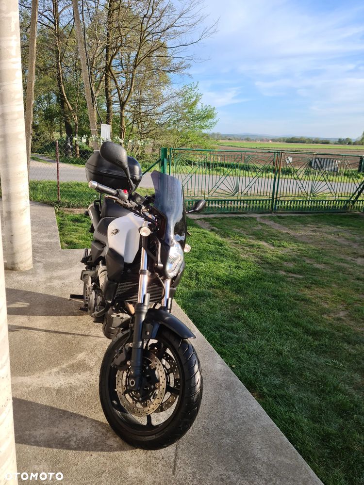 Yamaha MT - 11