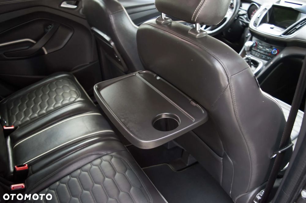 Ford Kuga 2.0 TDCi 4x4 Vignale - 36