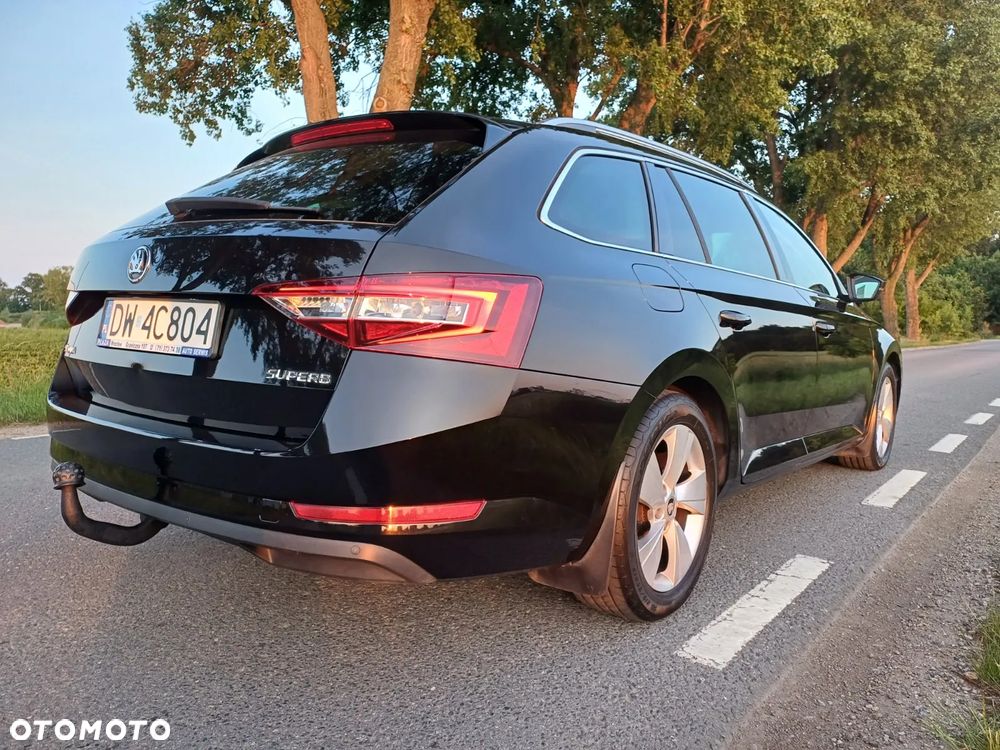 Skoda Superb 2.0 TDI Ambition - 9