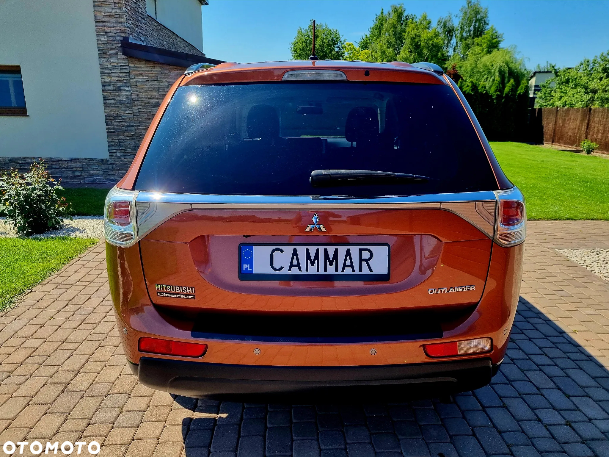Mitsubishi Outlander - 10