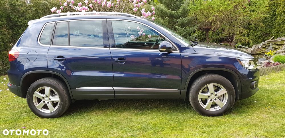 Volkswagen Tiguan 2.0 TDI DPF 4Motion BlueMotion Technology Lounge Sport & Style - 4
