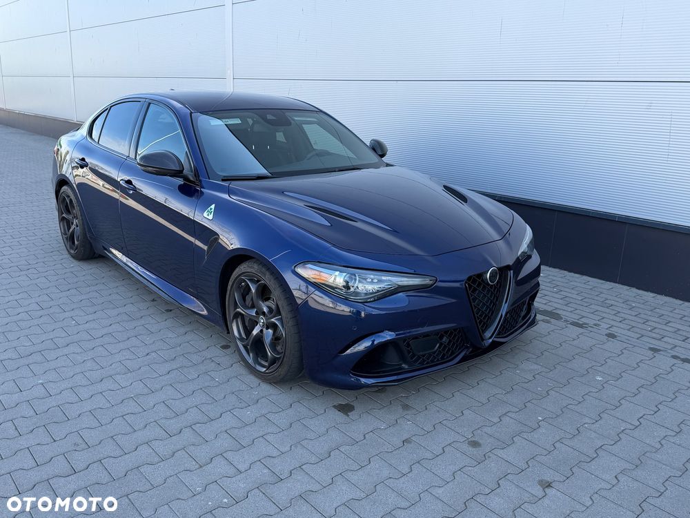 Alfa Romeo Giulia - 10