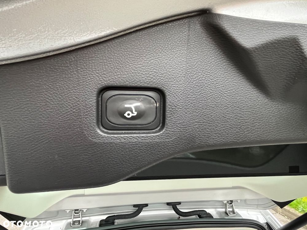 Ford Mondeo Turnier 2.0 EcoBlue Titanium - 38